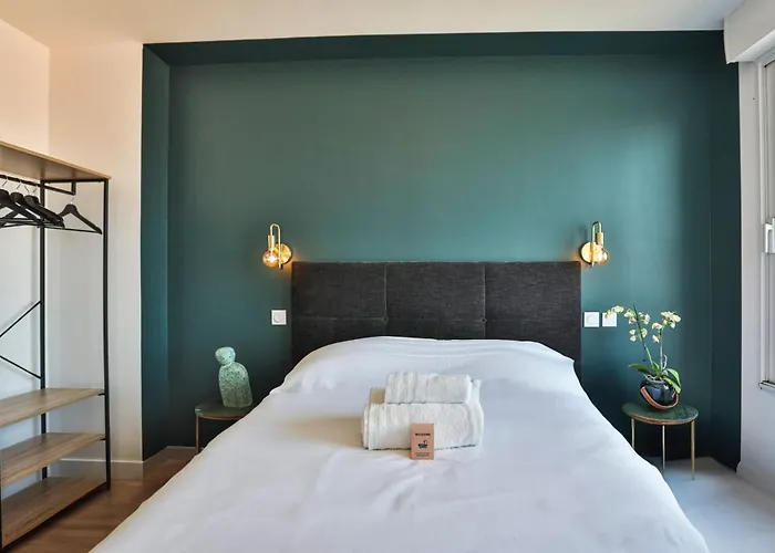 D'exception, Vue Mer, Au Pied De La アパート