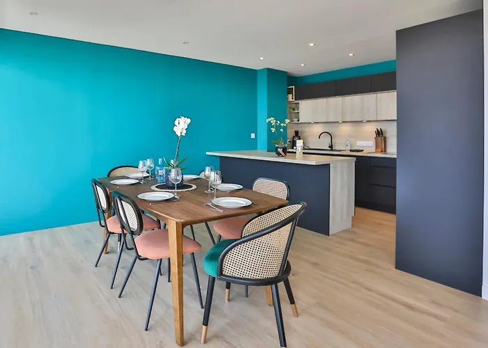 D'exception, Vue Mer, Au Pied De La *